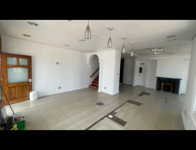 529M² OFFICE TO LET IN WINDERMERE