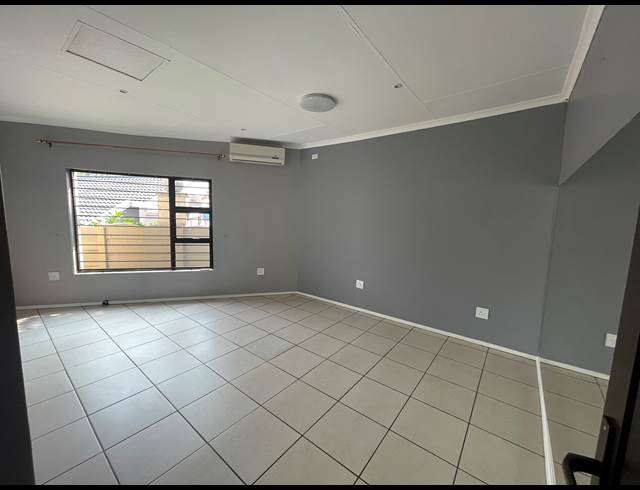 130M² OFFICE TO LET IN FARRAR PARK