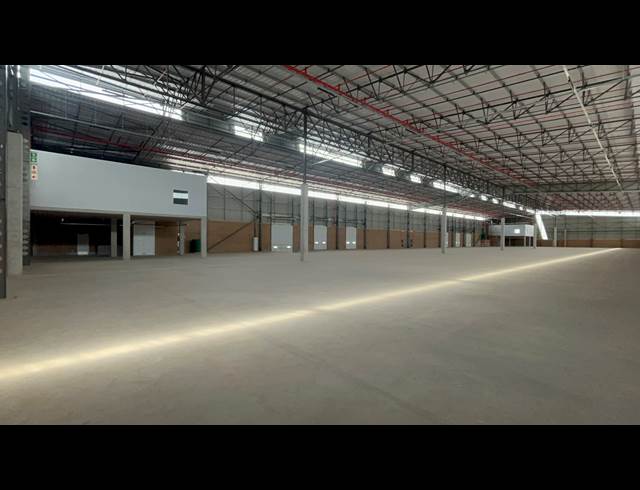 5,796M² WAREHOUSE TO LET IN AIRPORT PARK