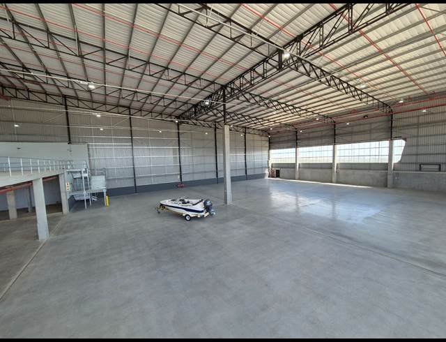 2,322M² WAREHOUSE TO LET IN ATLANTIC HILLS
