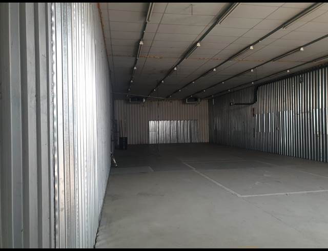 239M² WAREHOUSE TO LET IN ISANDO