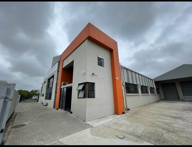1,900M² WAREHOUSE TO LET IN PAROW INDUSTRIAL
