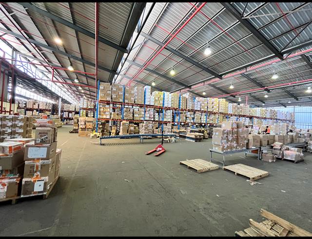 5,552M² WAREHOUSE TO LET IN EPPING INDUSTRIAL