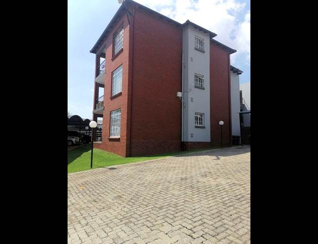 2 BEDROOM PROPERTY TO RENT IN NOORDHEUWEL