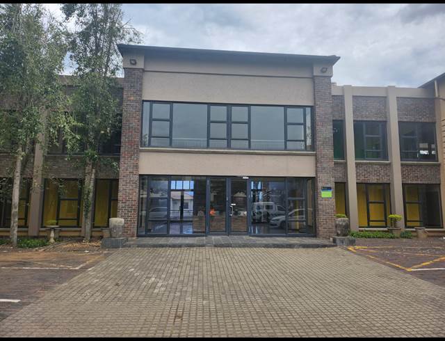 574.49M² OFFICE TO LET IN NOORDWYK