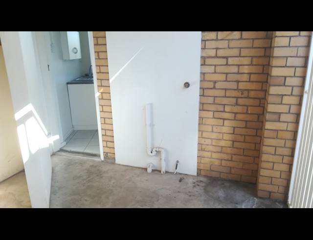 0 bed property to rent in ROUX PARK