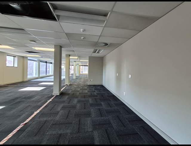 725M² OFFICE TO LET IN WAVERLEY