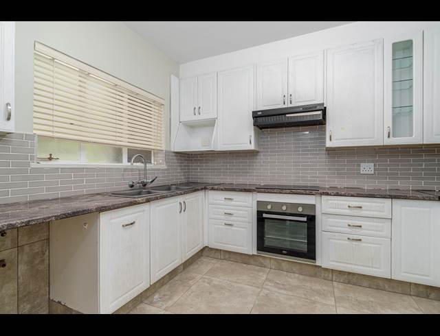 2 BEDROOM APARTMENT TO LET IN SANDOWN