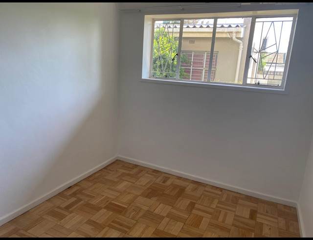 2 bed property to rent in WORCESTER CENTRAL