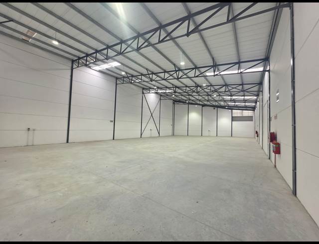 2,285M² WAREHOUSE TO LET IN FIRGROVE