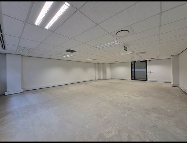 124M² OFFICE TO LET IN ILLOVO