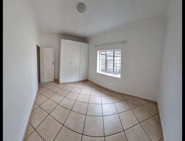 3 BEDROOM PROPERTY TO RENT IN BRENTHURST