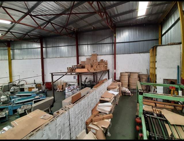 770M² WAREHOUSE TO LET IN SPRINGFIELD