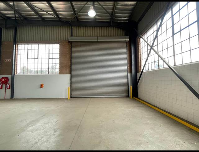 1,250M² WAREHOUSE TO LET IN CHLOORKOP