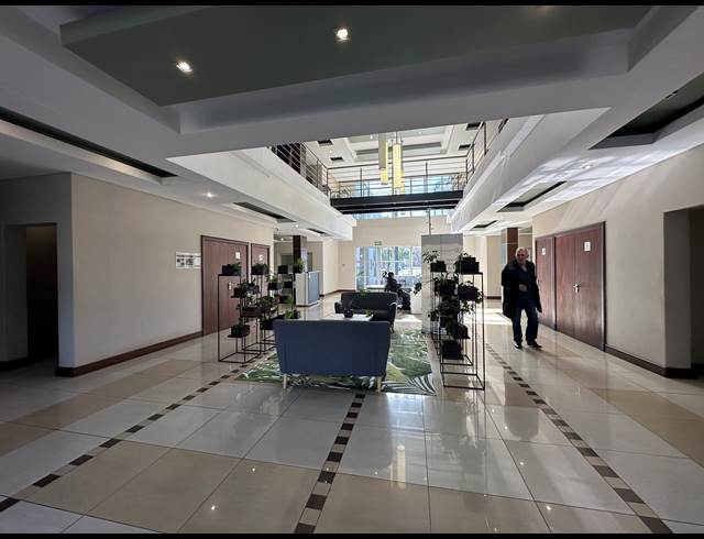 46M² CO-WORKING SPACE TO LET IN CENTURION CENTRAL