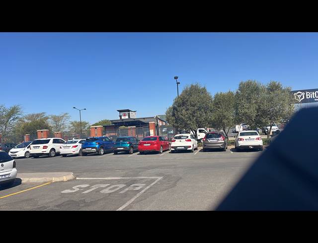 95M² RETAIL TO LET IN KYA SANDS
