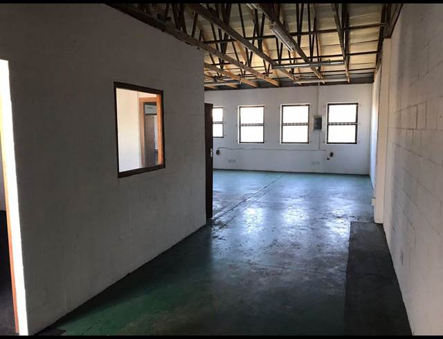 198M² WAREHOUSE TO LET IN OTTERY