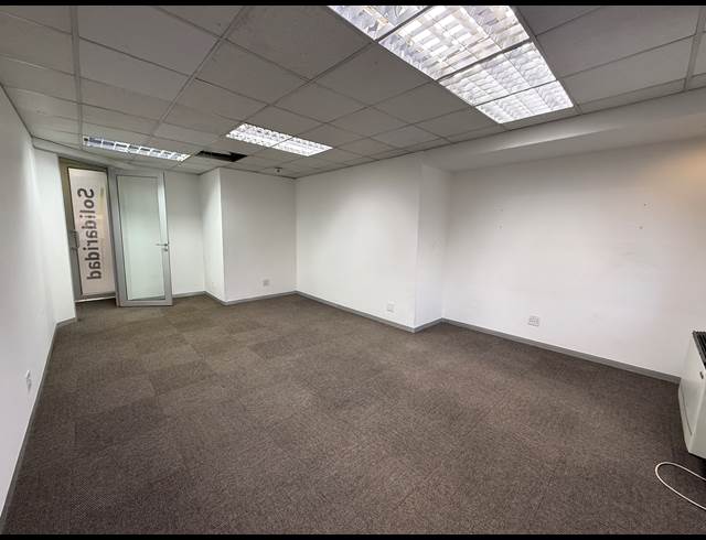 210M² OFFICE TO LET IN ROSEBANK