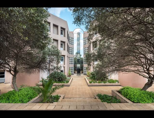 8M² OFFICE TO LET IN PARKTOWN