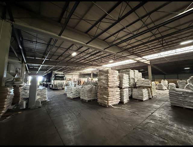 8,000M² WAREHOUSE TO LET IN MOBENI