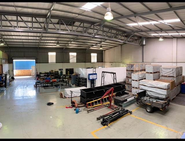 710M² WAREHOUSE TO LET IN LASER PARK