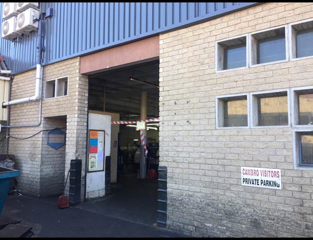 311M² WAREHOUSE TO LET IN RETREAT