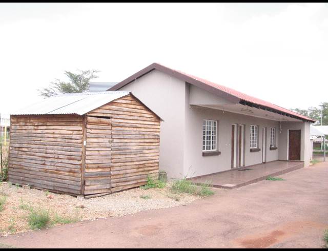 80M² RETAIL TO LET IN MONTANA PARK