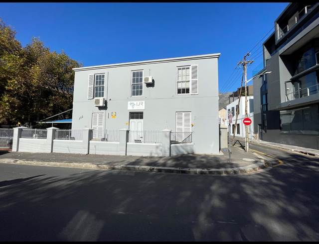 870M² BUILDING TO LET IN GARDENS