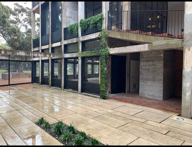 388M² OFFICE TO LET IN WOODSTOCK