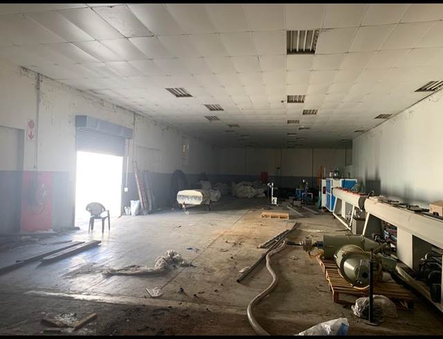 400M² WAREHOUSE TO LET IN WELLINGTON CENTRAL
