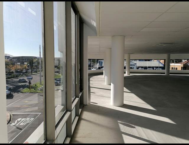 840M² OFFICE TO LET IN TYGER VALLEY