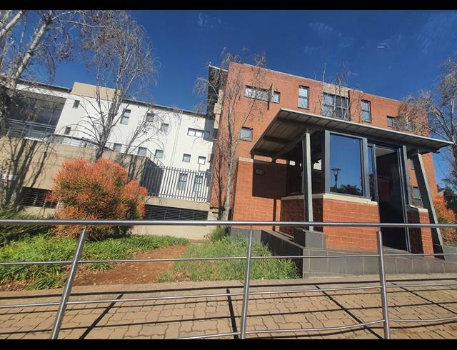 771M² OFFICE TO LET IN ZWARTKOP