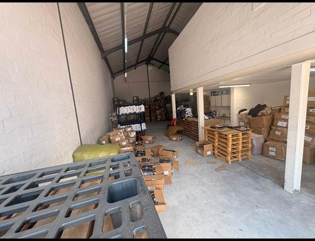 222M² WAREHOUSE TO LET IN MARCONI BEAM INDUSTRIA