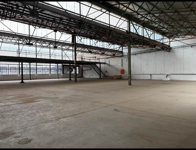 1,000M² WAREHOUSE TO LET IN TULISA PARK