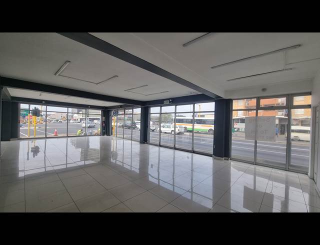 824M² RETAIL TO LET IN GOODWOOD CENTRAL