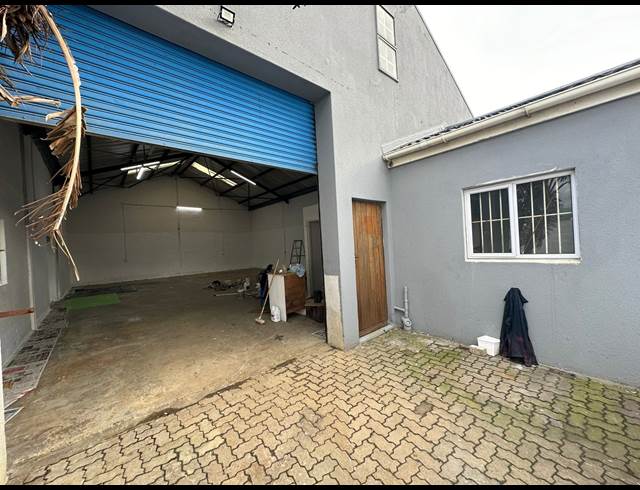 197M² WAREHOUSE TO LET IN OTTERY