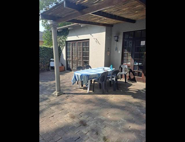 4 BEDROOM PROPERTY TO RENT IN GREENSIDE