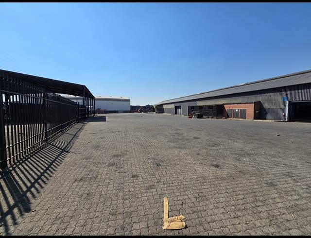 6,797M² WAREHOUSE TO LET IN TUNNEY
