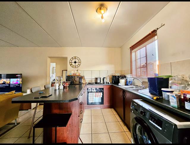 2 bed property to rent in TERENURE