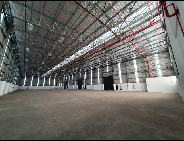 3,300M² WAREHOUSE TO LET IN ISANDO
