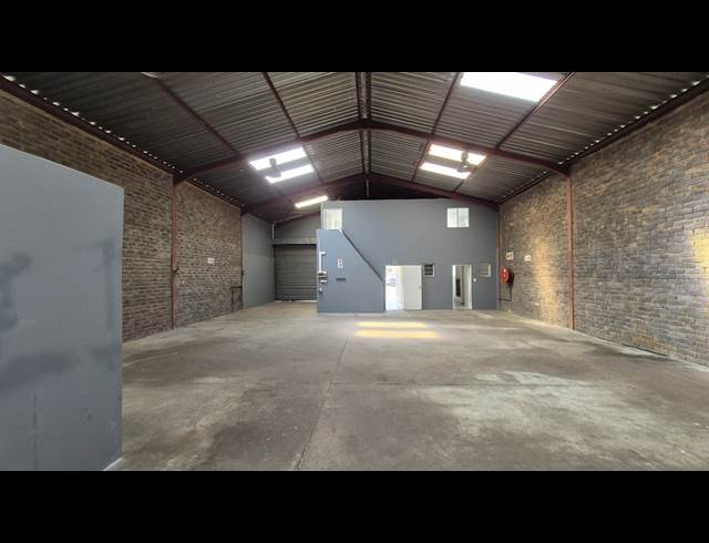 264M² FACTORY TO LET IN ANDERBOLT