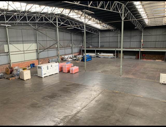 5,000M² WAREHOUSE TO LET IN ALBERTON NORTH
