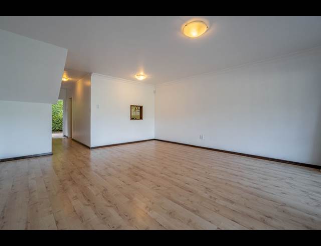 2 BEDROOM PROPERTY TO RENT IN HILLCREST CENTRAL