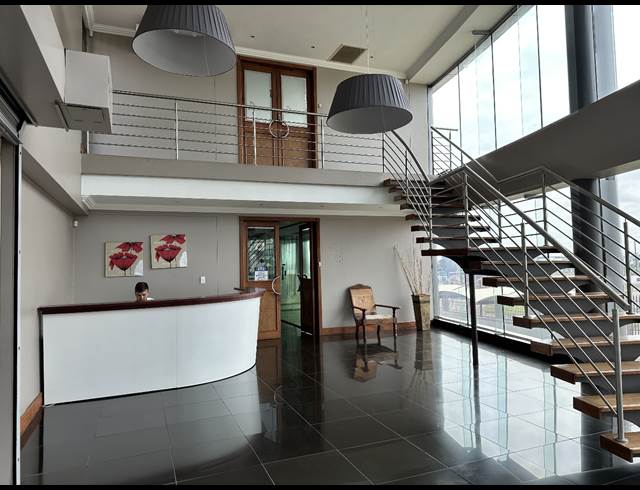 606M² WAREHOUSE TO LET IN ROOIHUISKRAAL