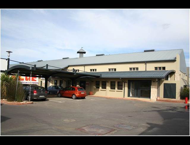 275M² FACTORY TO LET IN ATLAS GARDENS