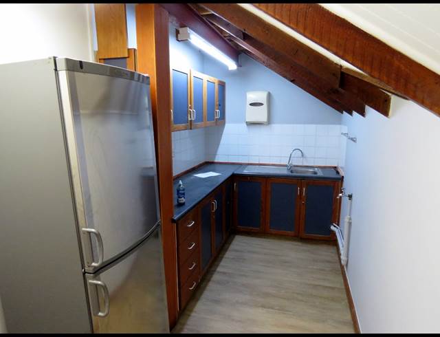 42M² OFFICE TO LET IN STELLENBOSCH CENTRAL
