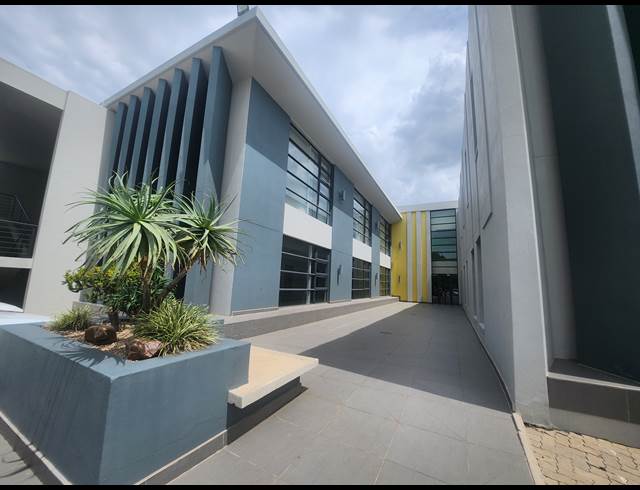 466M² OFFICE TO LET IN HALFWAY HOUSE