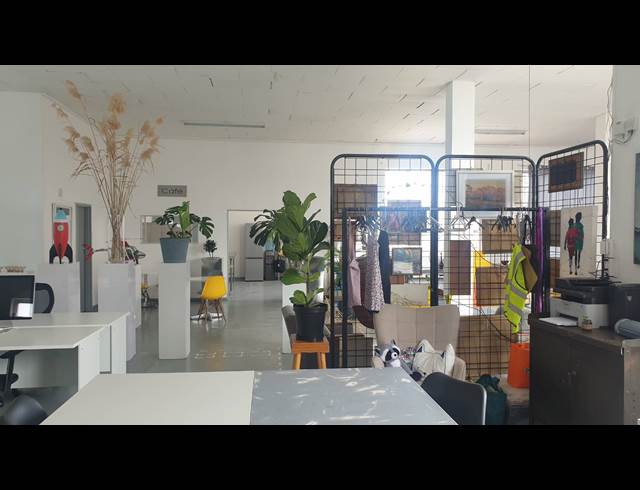 500M² BUSINESS TO LET IN WOODSTOCK