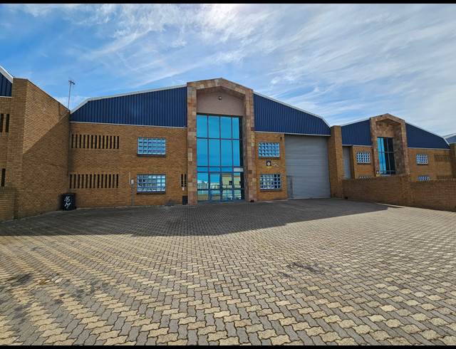 1,250M² WAREHOUSE TO LET IN KILLARNEY GARDENS