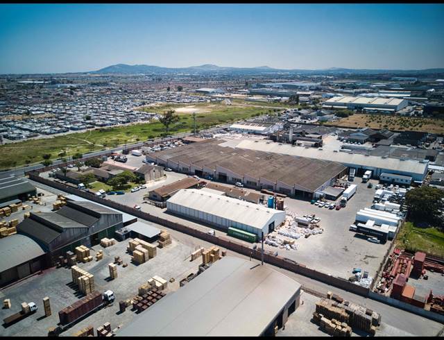 3,711M² WAREHOUSE TO LET IN BLACKHEATH INDUSTRIAL